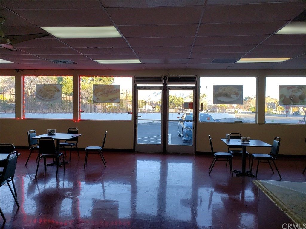 1040 W 40th St, San Bernardino, CA 92407